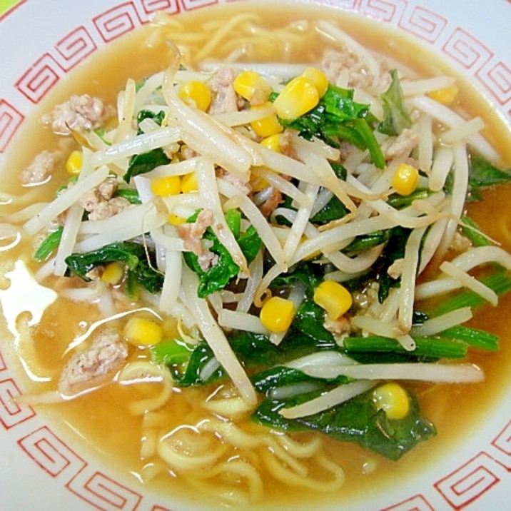 もやしとひき肉の味噌ラーメン